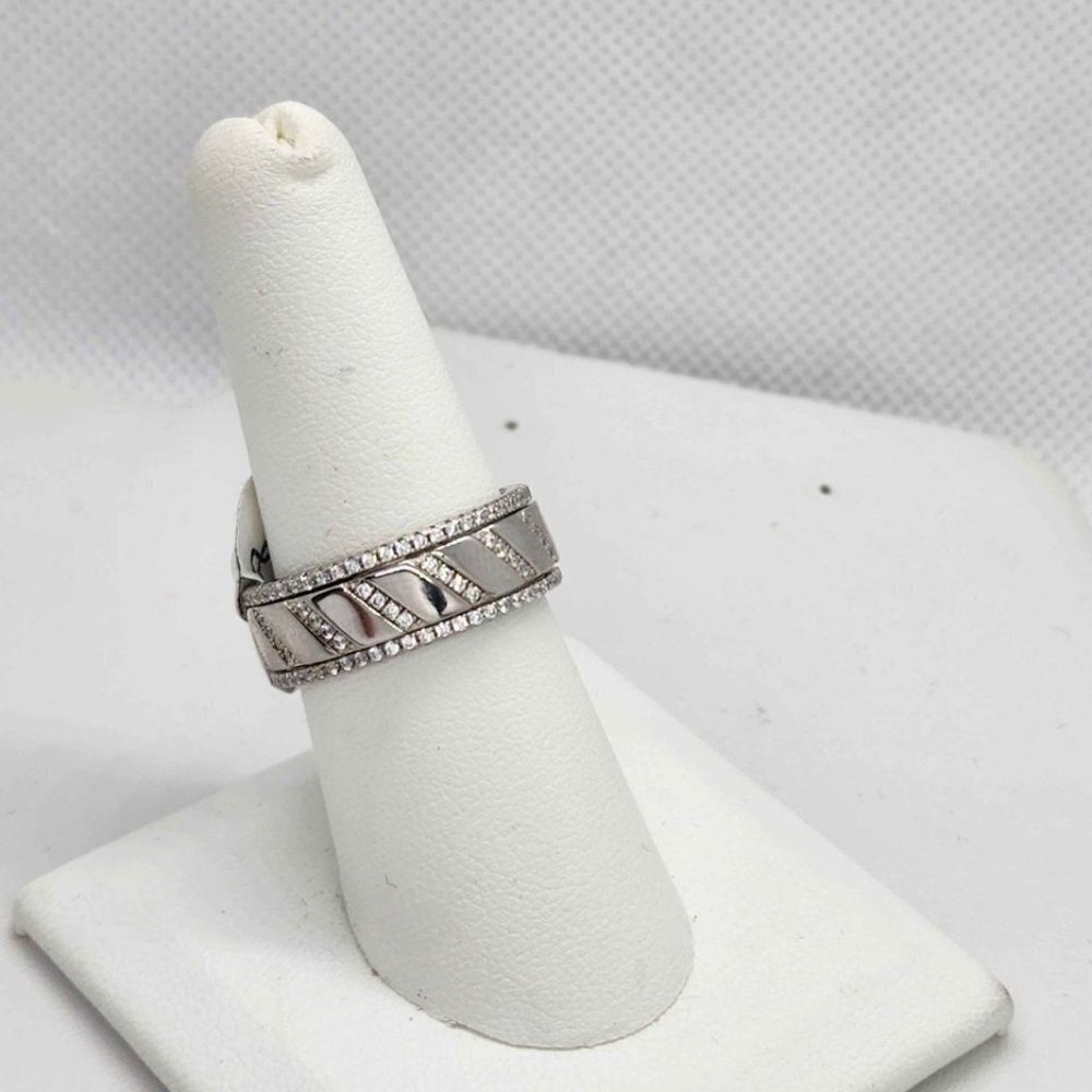 Brand New 925 Sterling Silver Band – Unisex Ring